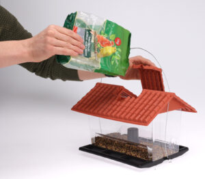 HRANILICA ZA PTICE KUĆICA